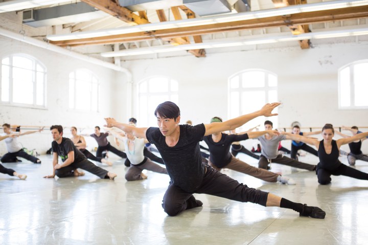 Liang rehearsing "Twisted: a Trio of Excellence" with the company (photo by Jennifer Zmuda, courtesy BalletMet)