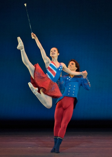 melissa-gelfin-and-cervilio-miguel-amador_patriotic-pas-357x500