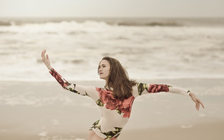 Arch Contemporary Ballet Sheena Annalise x Hues of Memory x Photo by Luis Pons x Dancer Katelyn Somers (8)